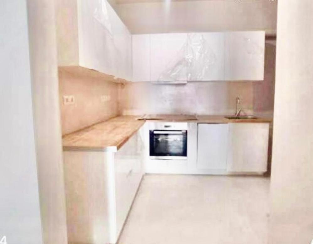 Economy Shared Apartment B In Central Афины Экстерьер фото